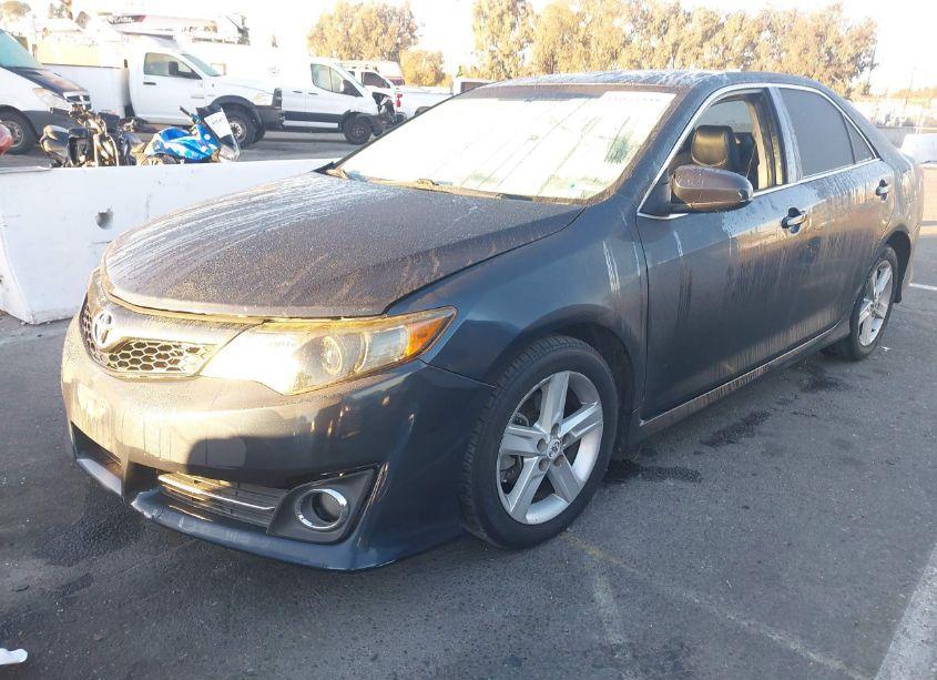 Photo 2 of 2012 Toyota Camry SE (VIN 4T1BF1FK5CU118981)