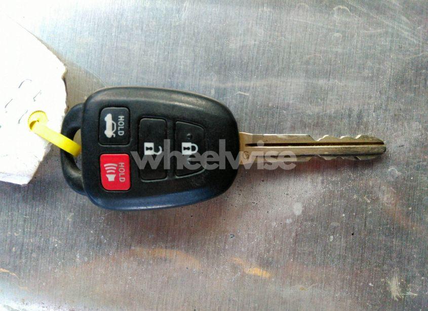 Photo 11 of 2012 Toyota Camry SE (VIN 4T1BF1FK5CU133237)