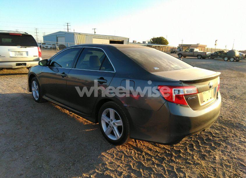 Photo 3 of 2012 Toyota Camry SE (VIN 4T1BF1FK5CU133237)