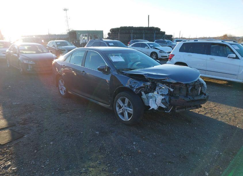 2012 Toyota Camry SE (VIN 4T1BF1FK5CU136249) main photo