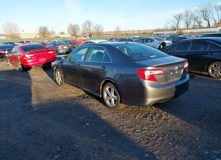 Photo 3 of 2012 Toyota Camry SE (VIN 4T1BF1FK5CU136249)