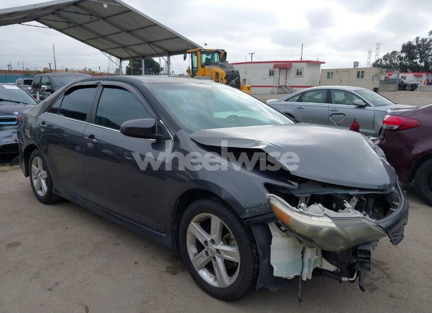 2012 Toyota Camry SE (VIN 4T1BF1FK5CU139099) main photo