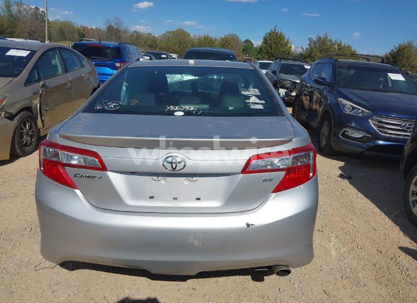 Photo 16 of 2012 Toyota Camry SE (VIN 4T1BF1FK5CU152127)