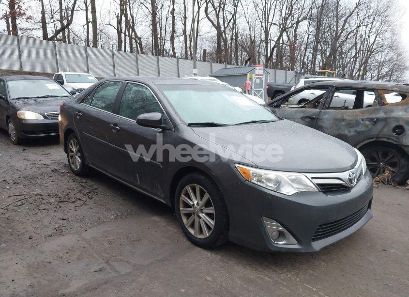 2012 Toyota Camry XLE (VIN 4T1BF1FK5CU166884) main photo