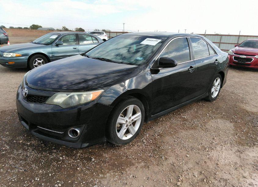 Photo 2 of 2012 Toyota Camry SE (VIN 4T1BF1FK5CU175035)