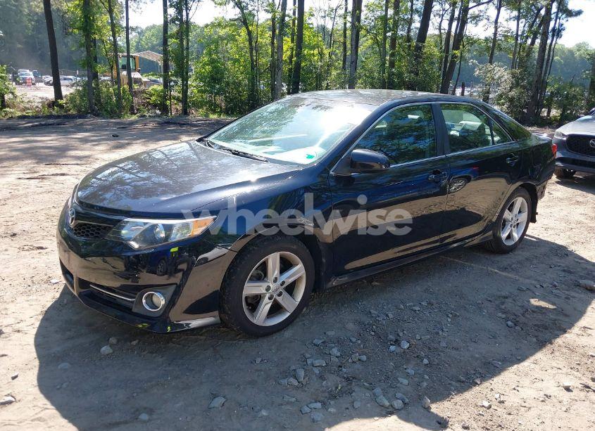 Photo 2 of 2012 Toyota Camry SE (VIN 4T1BF1FK5CU180526)
