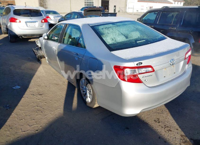Photo 3 of 2012 Toyota Camry LE (VIN 4T1BF1FK5CU199528)