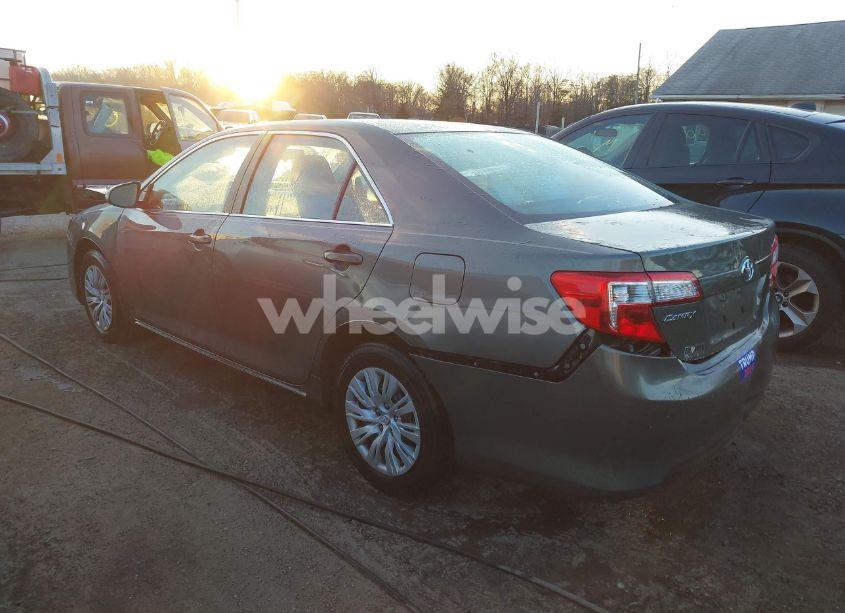 Photo 3 of 2012 Toyota Camry LE (VIN 4T1BF1FK5CU504610)