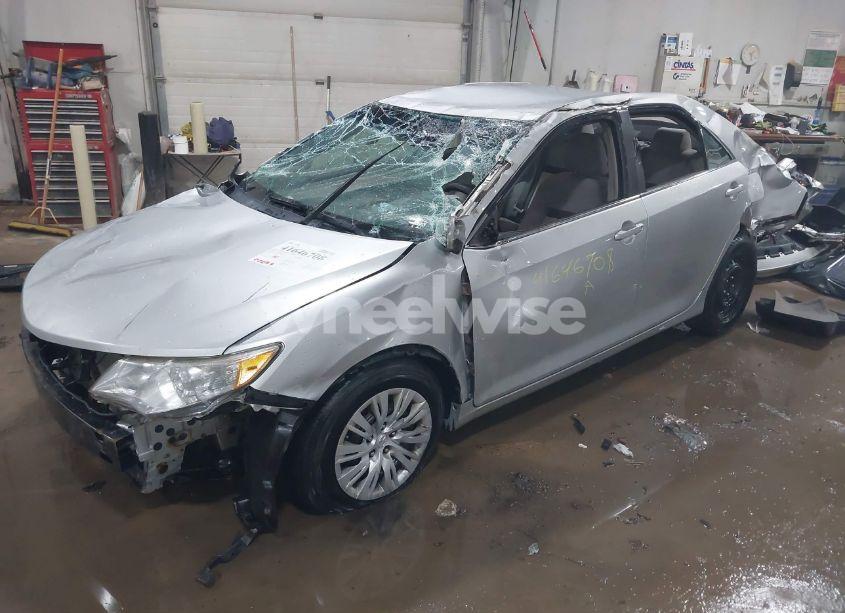 Photo 2 of 2012 Toyota Camry L (VIN 4T1BF1FK5CU508365)