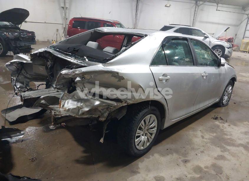Photo 4 of 2012 Toyota Camry L (VIN 4T1BF1FK5CU508365)