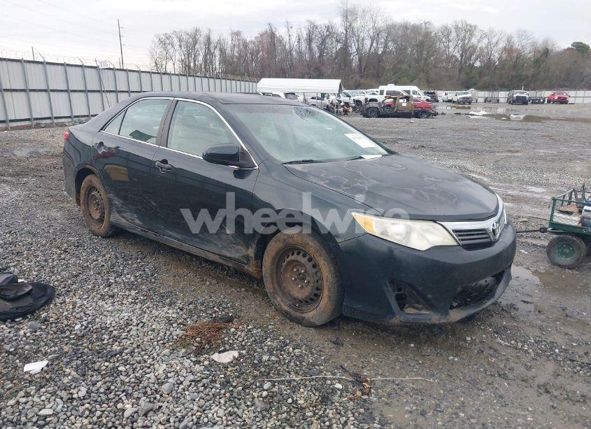 2012 Toyota Camry L (VIN 4T1BF1FK5CU605310) main photo