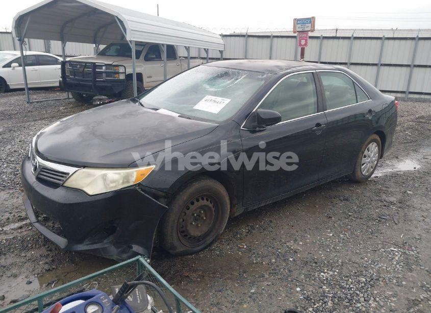 Photo 2 of 2012 Toyota Camry L (VIN 4T1BF1FK5CU605310)