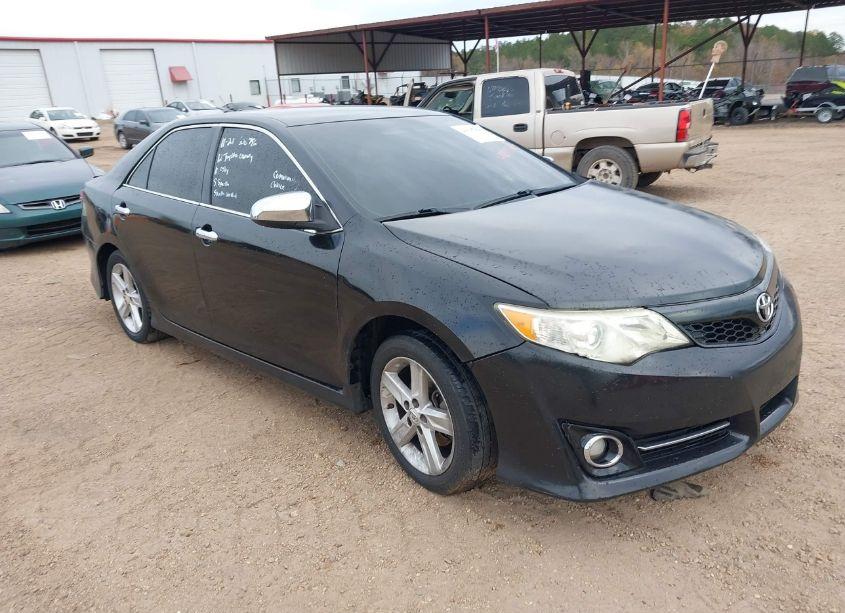 2012 Toyota Camry SE (VIN 4T1BF1FK5CU608756) main photo