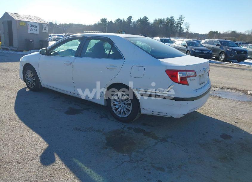 Photo 3 of 2012 Toyota Camry L (VIN 4T1BF1FK5CU616114)