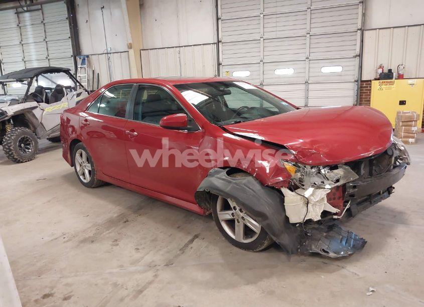 2012 Toyota Camry SE (VIN 4T1BF1FK5CU616324) main photo