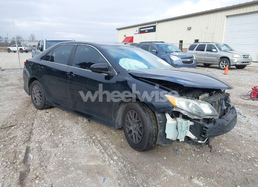 2013 Toyota Camry SE (VIN 4T1BF1FK5DU212053) main photo