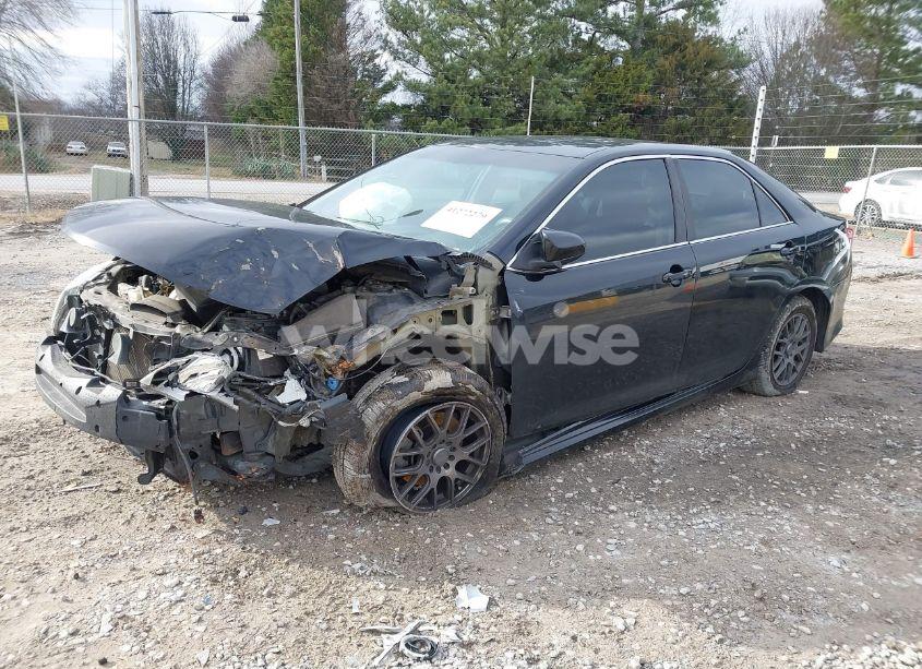 Photo 2 of 2013 Toyota Camry SE (VIN 4T1BF1FK5DU212053)