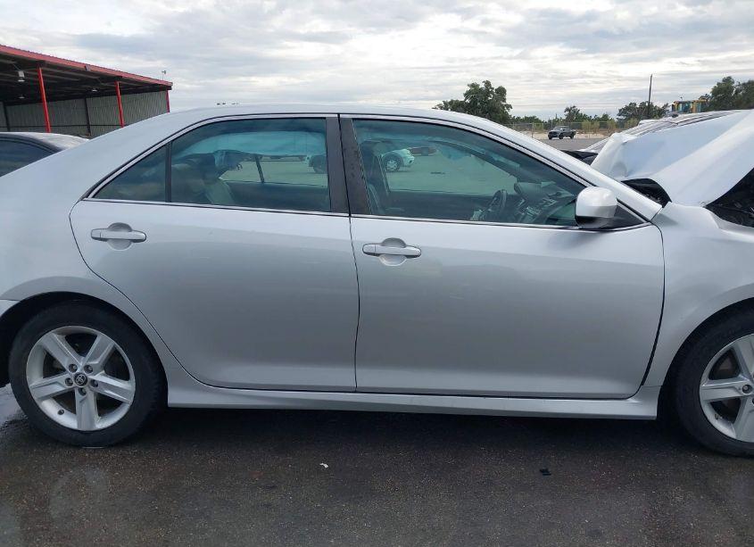 Photo 13 of 2013 Toyota Camry SE (VIN 4T1BF1FK5DU214112)