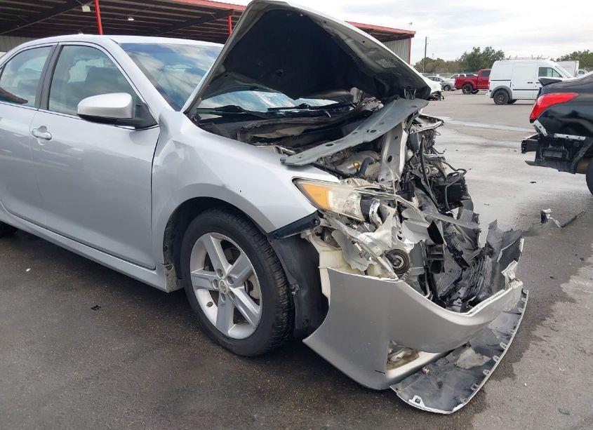 Photo 17 of 2013 Toyota Camry SE (VIN 4T1BF1FK5DU214112)