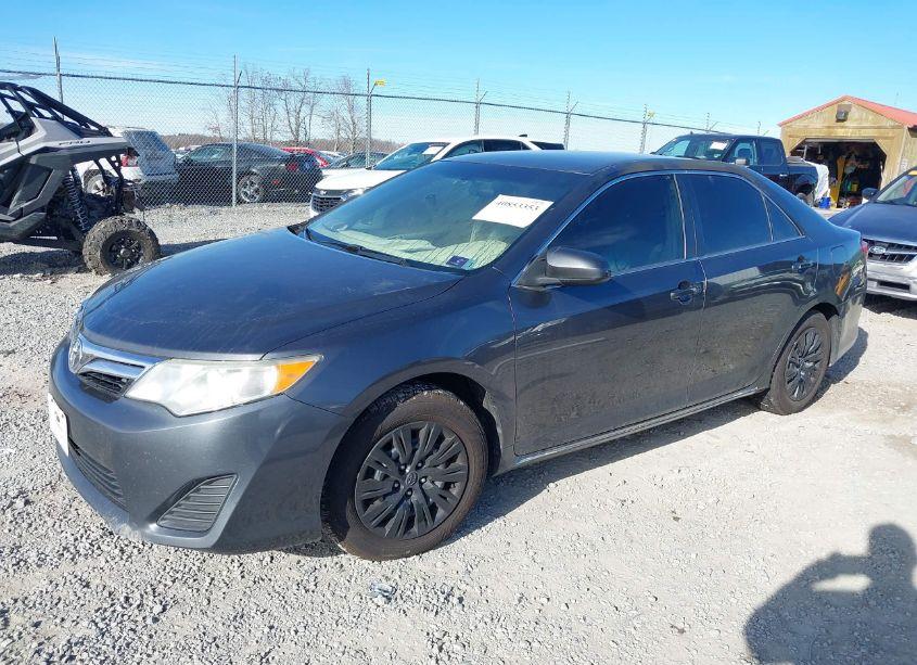 Photo 2 of 2013 Toyota Camry LE (VIN 4T1BF1FK5DU235669)