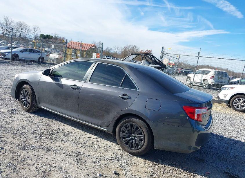 Photo 3 of 2013 Toyota Camry LE (VIN 4T1BF1FK5DU235669)