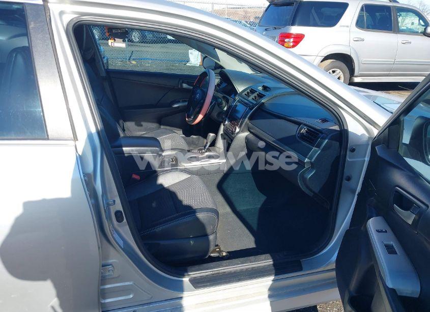 Photo 5 of 2013 Toyota Camry SE (VIN 4T1BF1FK5DU252133)