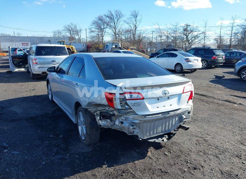 Photo 6 of 2013 Toyota Camry SE (VIN 4T1BF1FK5DU252133)