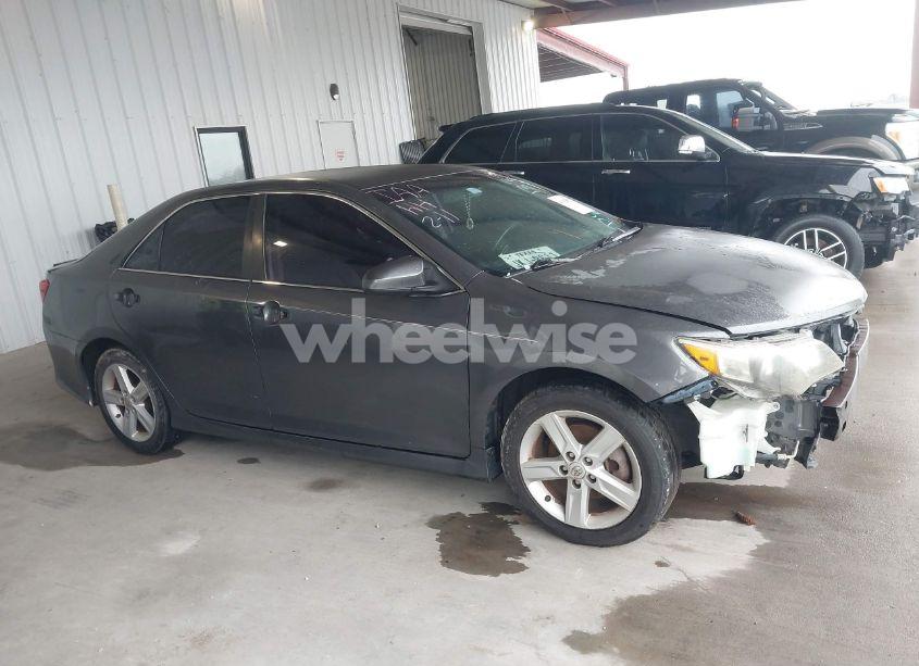 Photo 13 of 2013 Toyota Camry SE (VIN 4T1BF1FK5DU261382)