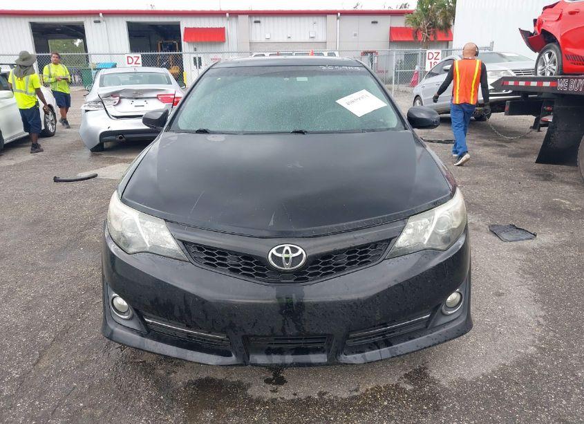 Photo 13 of 2013 Toyota Camry SE (VIN 4T1BF1FK5DU265948)