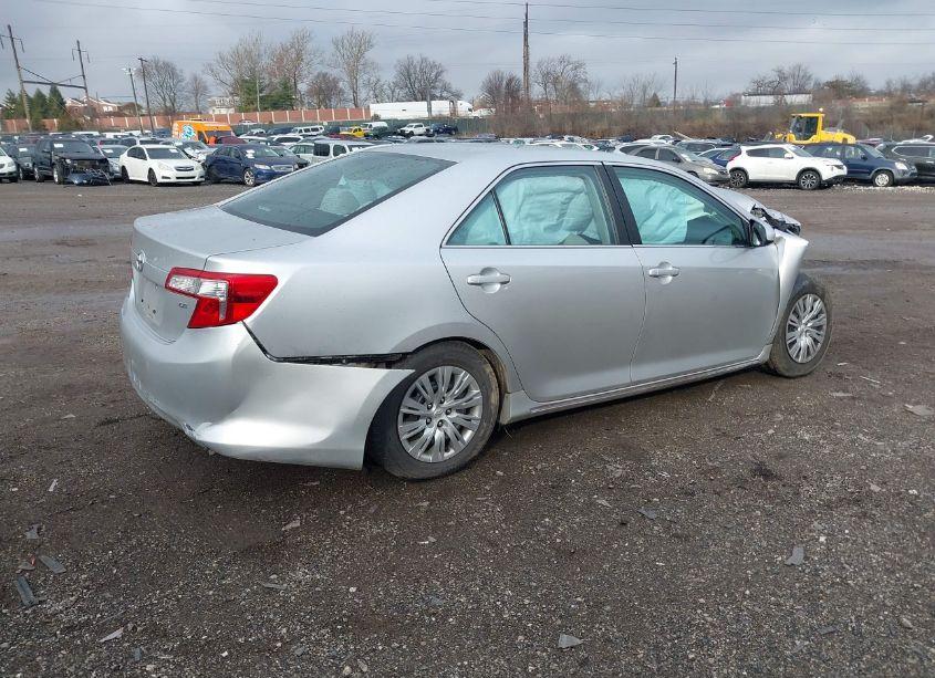 Photo 4 of 2013 Toyota Camry LE (VIN 4T1BF1FK5DU279865)