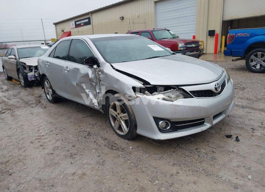 2013 Toyota Camry SE (VIN 4T1BF1FK5DU284788) main photo