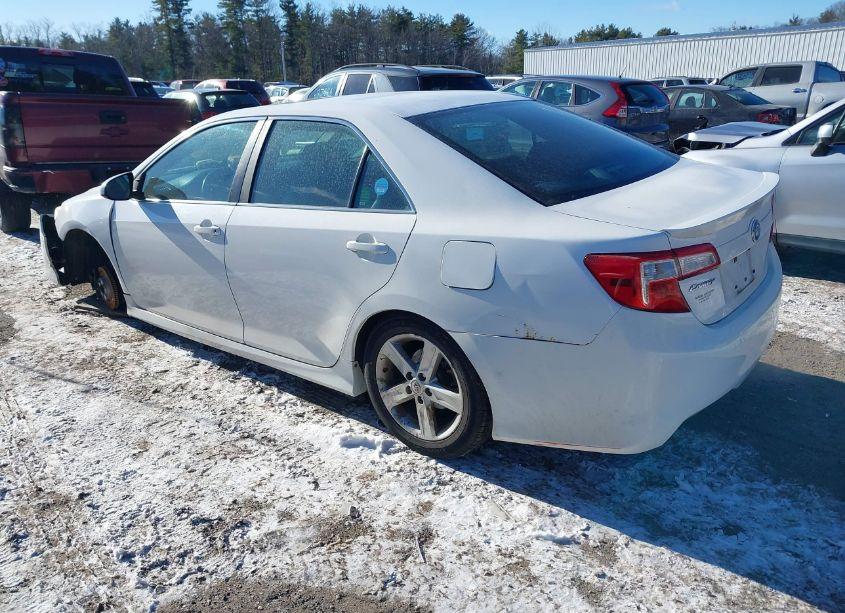 Photo 3 of 2013 Toyota Camry SE (VIN 4T1BF1FK5DU288842)