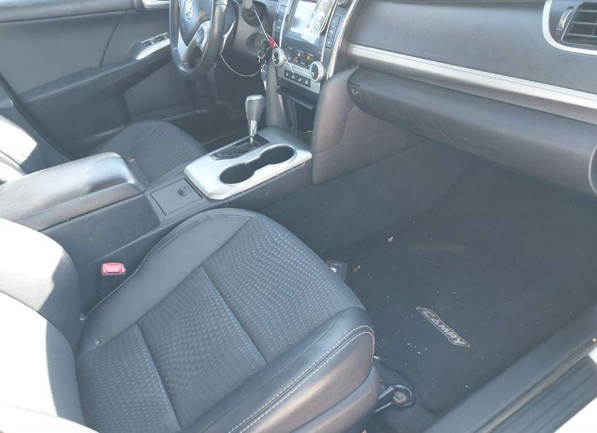 Photo 5 of 2013 Toyota Camry SE (VIN 4T1BF1FK5DU288842)