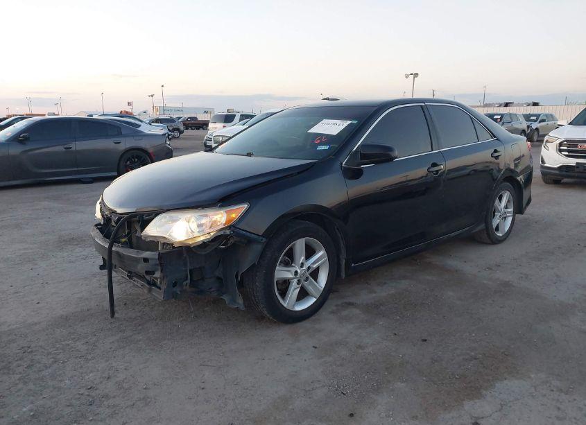Photo 2 of 2013 Toyota Camry SE (VIN 4T1BF1FK5DU295337)