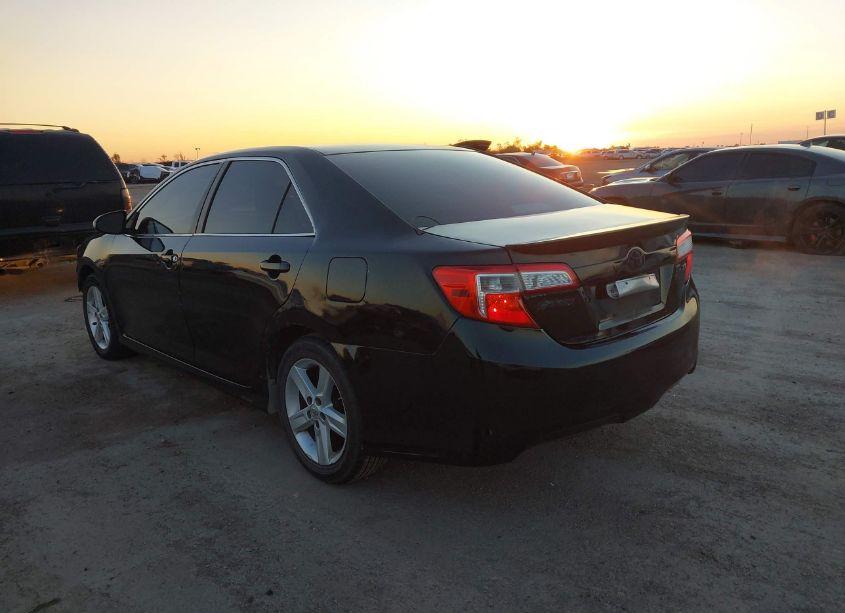 Photo 3 of 2013 Toyota Camry SE (VIN 4T1BF1FK5DU295337)