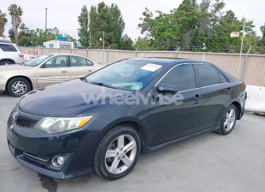 Photo 6 of 2013 Toyota Camry SE (VIN 4T1BF1FK5DU639684)