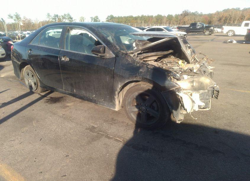 2013 Toyota Camry SE (VIN 4T1BF1FK5DU662494) main photo