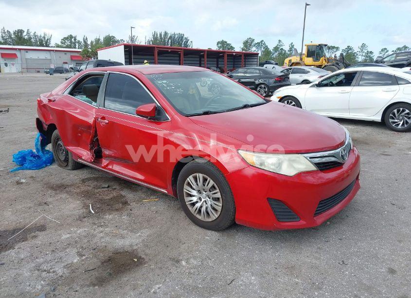 2013 Toyota Camry LE (VIN 4T1BF1FK5DU667923) main photo