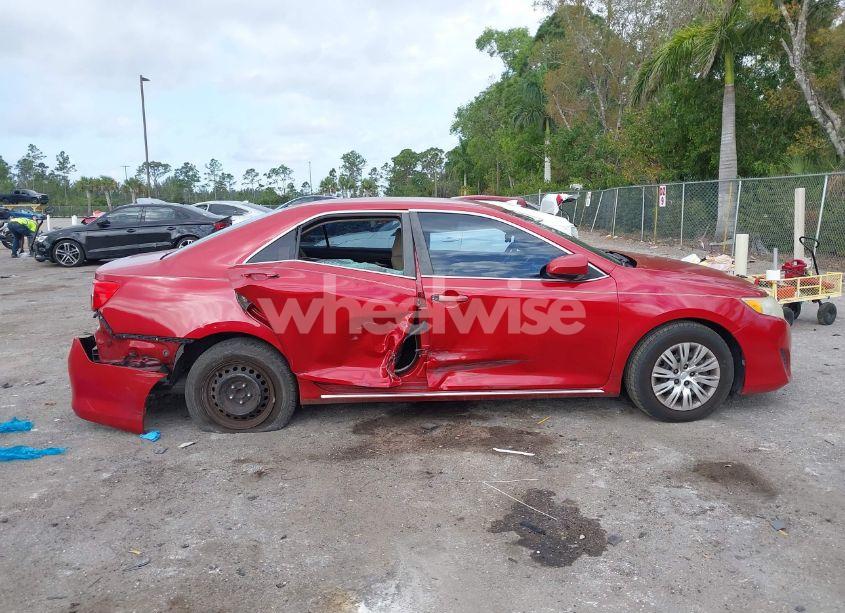 Photo 13 of 2013 Toyota Camry LE (VIN 4T1BF1FK5DU667923)