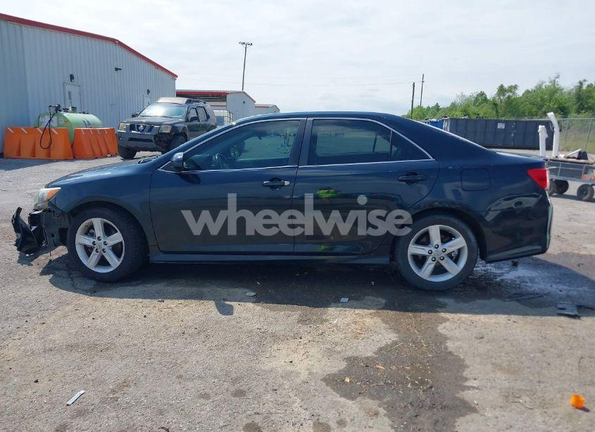 Photo 14 of 2013 Toyota Camry SE (VIN 4T1BF1FK5DU675570)