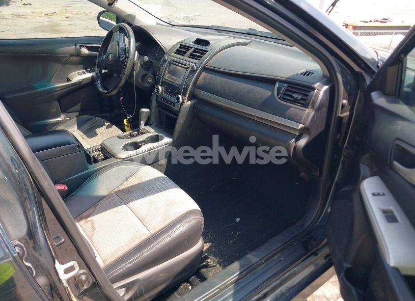 Photo 5 of 2013 Toyota Camry SE (VIN 4T1BF1FK5DU675570)