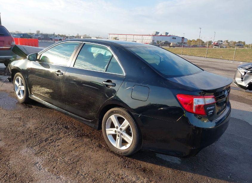 Photo 3 of 2013 Toyota Camry SE (VIN 4T1BF1FK5DU677822)