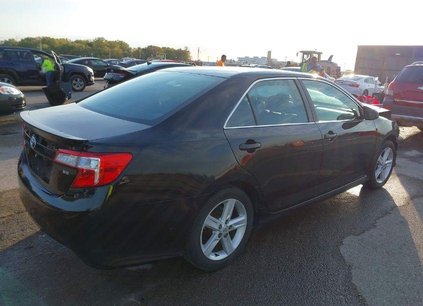 Photo 4 of 2013 Toyota Camry SE (VIN 4T1BF1FK5DU677822)