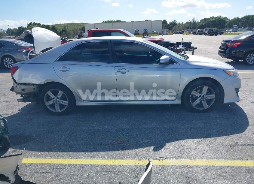 Photo 14 of 2013 Toyota Camry SE (VIN 4T1BF1FK5DU678808)