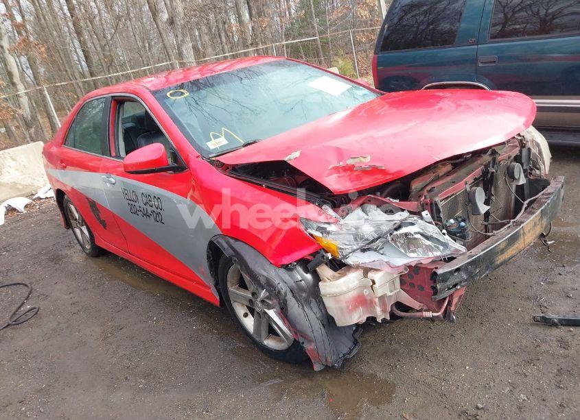 2013 Toyota Camry SE (VIN 4T1BF1FK5DU688920) main photo