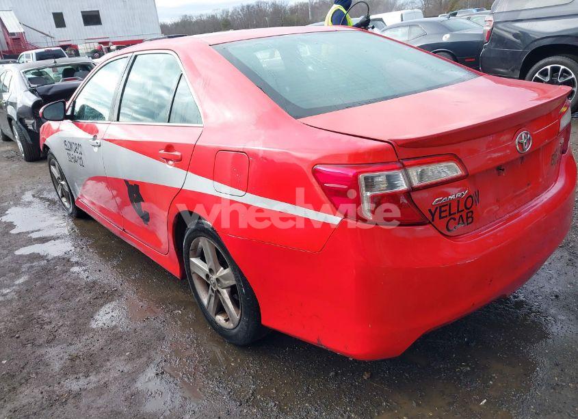 Photo 3 of 2013 Toyota Camry SE (VIN 4T1BF1FK5DU688920)