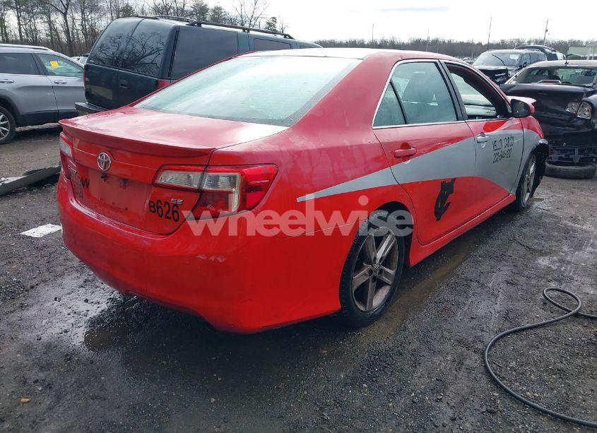 Photo 4 of 2013 Toyota Camry SE (VIN 4T1BF1FK5DU688920)