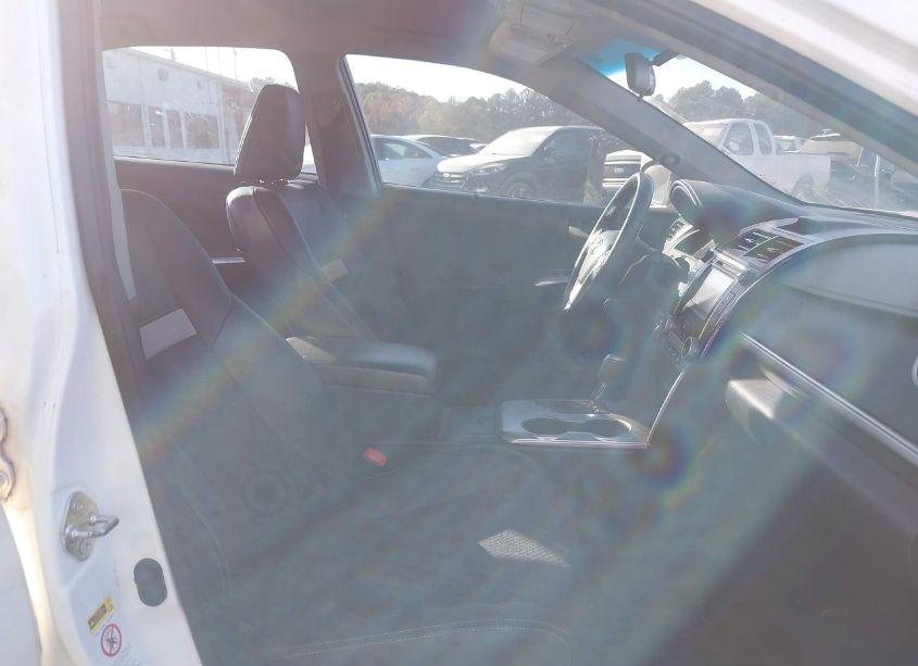 Photo 5 of 2013 Toyota Camry SE (VIN 4T1BF1FK5DU705747)