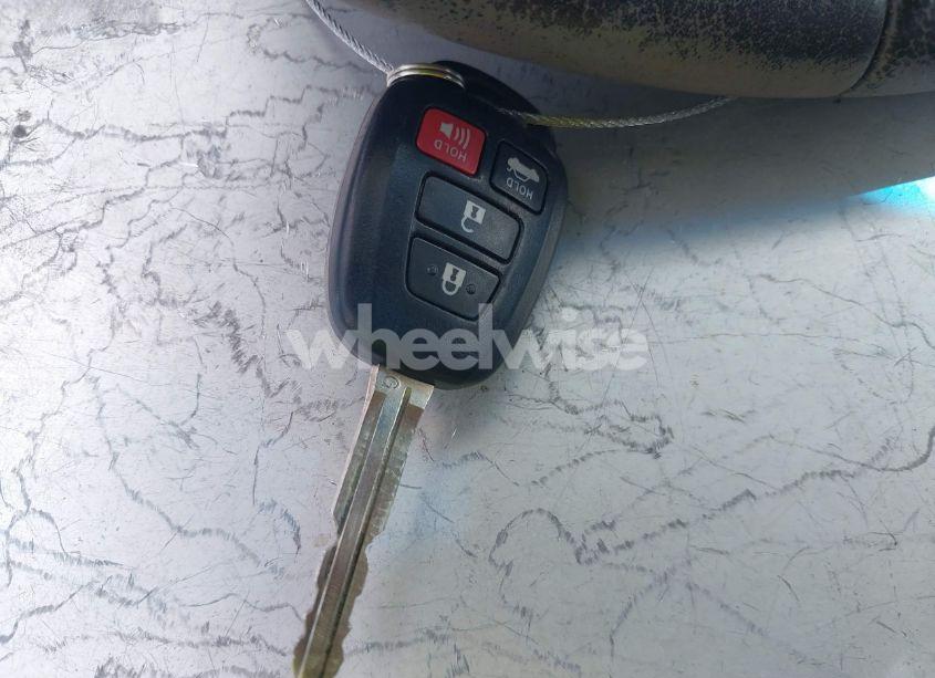 Photo 11 of 2014 Toyota Camry SE (VIN 4T1BF1FK5EU301056)