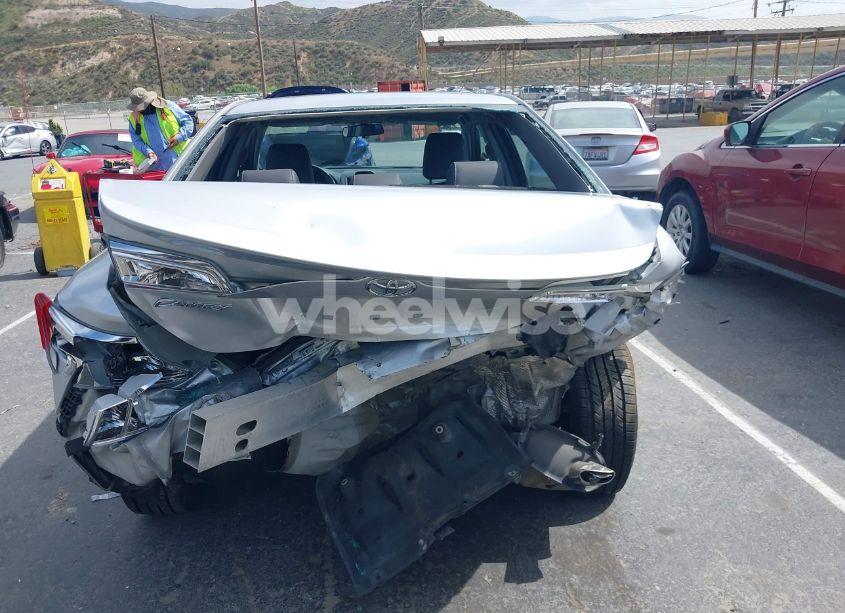 Photo 6 of 2014 Toyota Camry SE (VIN 4T1BF1FK5EU301056)